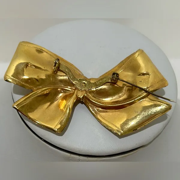 Vintage Brooch Pin Gold - Image 2