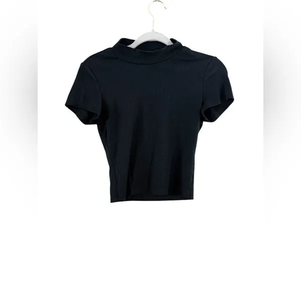 SHEIN US size medium black short sleeve knit top - Image 8
