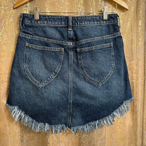 We The Free People Bailey Raw Hem Dark Blue Denim Mini Skirt Size 28 - Image 2