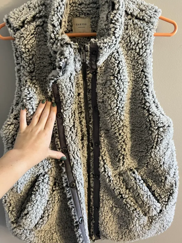 Faux Fur Zip-up Vest - Image 2