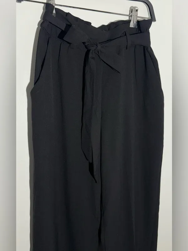 H&M Black Pleated Dress Pants - Image 4