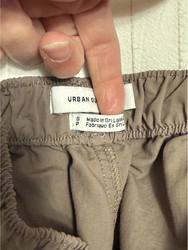 Urban Outfitters BDG Nylon Cargo Pants Women's S Taupe Elastic‎ Waist Wide Leg - Image 5