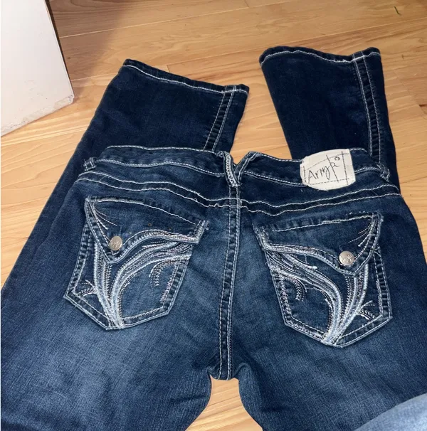 Ariya Jeans Blue - Image 2