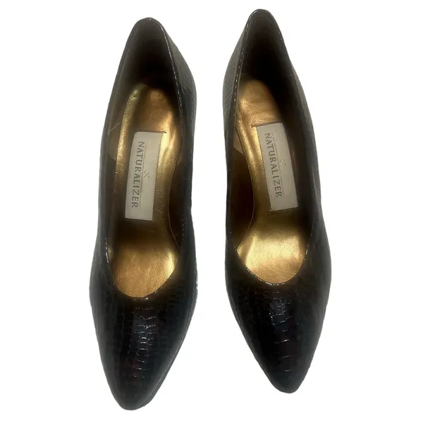 Vintage Brown Faux Crocodile Pumps Embossed Leather Heels Naturalizer Size 7.5 - Image 6