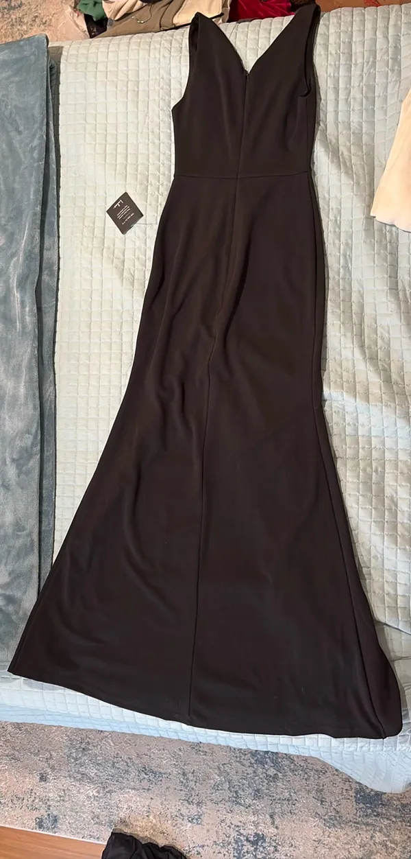 Lulus Black Dress Maxi Sleeveless - Image 4