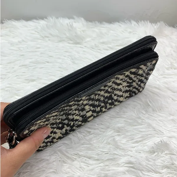 COACH Donegal Double Zip Wallet Pouch - Image 4