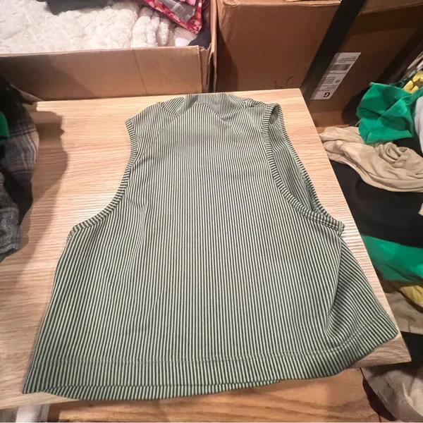 Nike Air - Vintage Y2K Ribbed Green Striped & Cropped Sleeveless Tank Top - Image 3