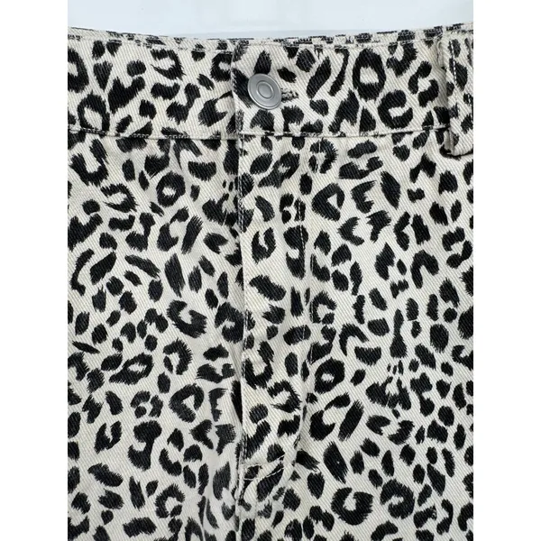 Know One Cares Leopard Micro Mini Denim Skirt Size L Cream Black Raw Hem Summer - Image 4