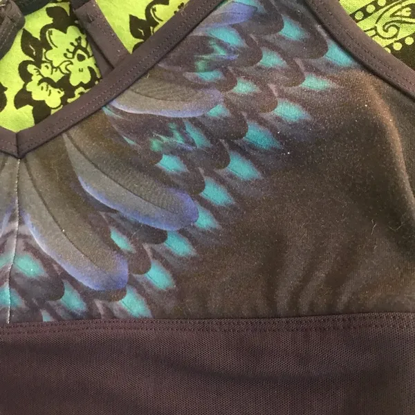 ALO SPORTS BRA small blue turquoise feathers - Image 2