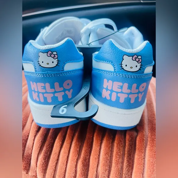 Hello Kitty by Sanrio Women's Casual Court Sneakers size 9 - Image 10