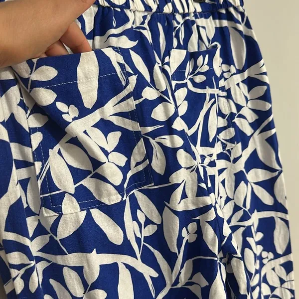 Calvin Klein women's pants Sz M blue and white - Image 8
