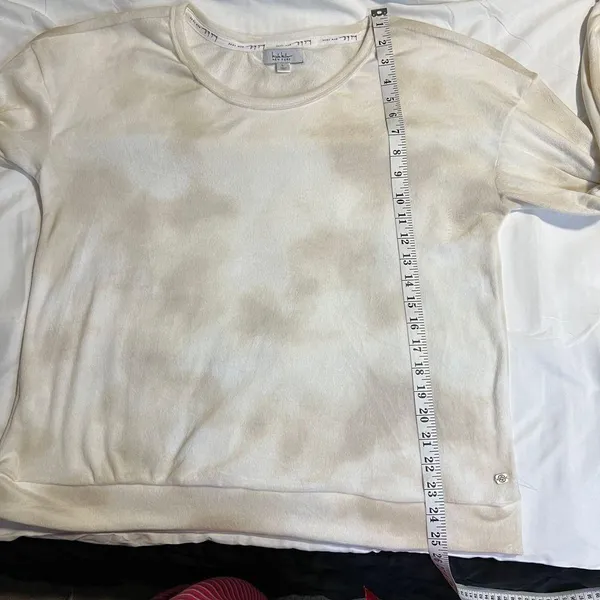 Nicole Miller Cozy Tie-Dye Loungewear Set Beige Cream Sweatshirt & Joggers Two-L - Image 7