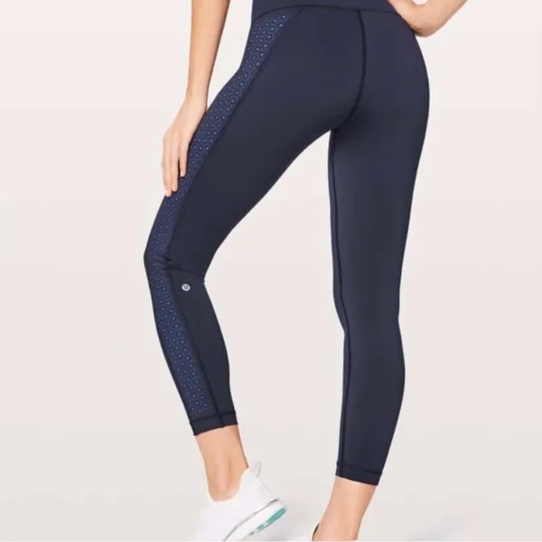 NWOT Lululemon Color Me Quick Navy 7/8 Tight Legging SZ. 4 NWOT - Image 3