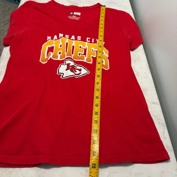 Team Apparel NFL Kansas City Chiefs Red Yellow Short Sleeve Tee M - Image 4
