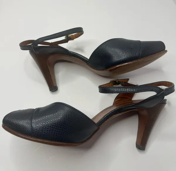 Bally Navy Blue Leather Heels Size 6D Black - Image 5