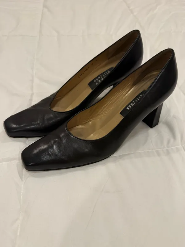 Stuart Weitzman Vintage Black Leather Square-Toe Pumps Size 9B - Image 2