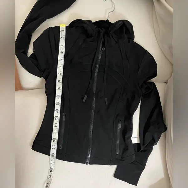 Lululemon NWT Define Cropped Hoodie Mesh Jacket Black Size 4 - Image 15