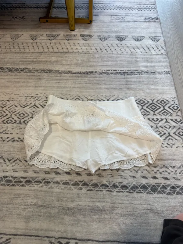 Altar’d state ruffly white mini skort  - Image 3