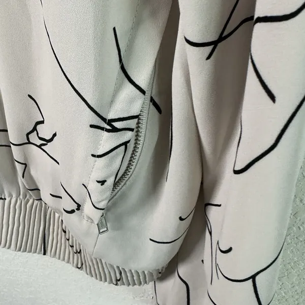 Aritzia Babaton Gilroy Bomber Jacket Sz M Fox Print Abstract Zip Up - Image 8