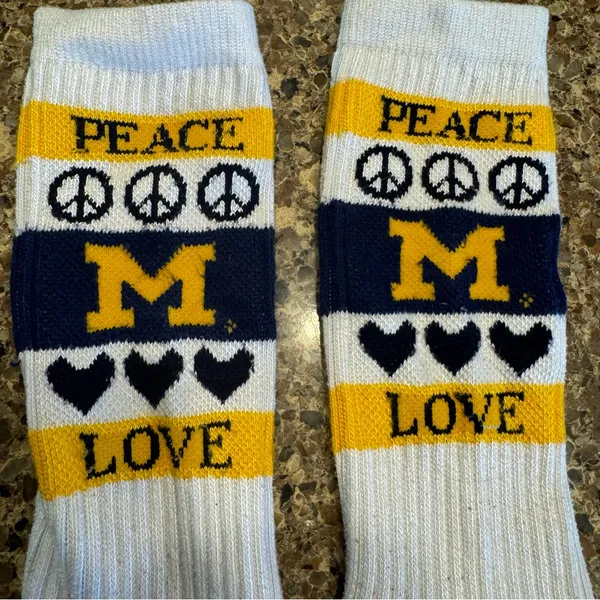 Peace Love UofM crew socks - Image 4