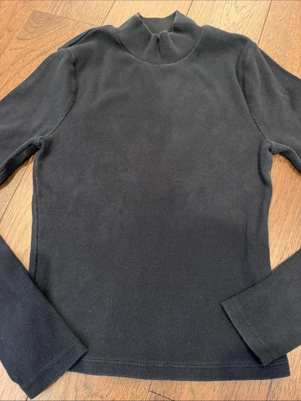 Abercrombie & Fitch So Soft Essentials Black Mock Neck Medium - C27-166 - Image 2