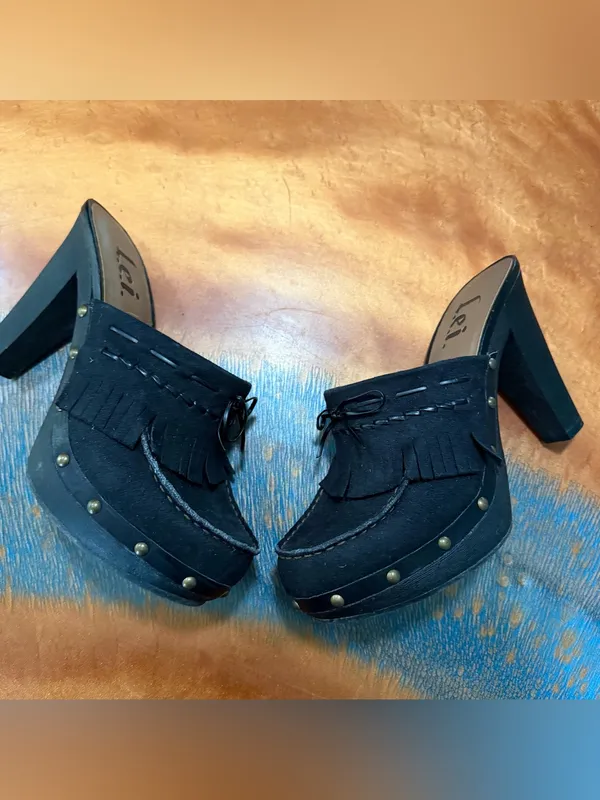 Vintage lei Anetteco Black Vegan Suede Fringe Stud Platform Mules size 9 - Image 4