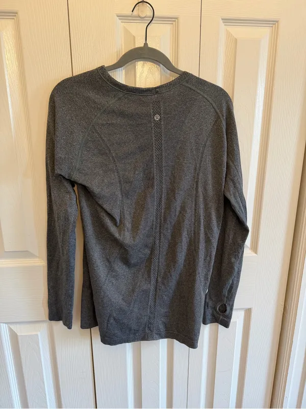 Lululemon Swiftly Tech Long Sleeve Heathered Black Size 12 - Image 6