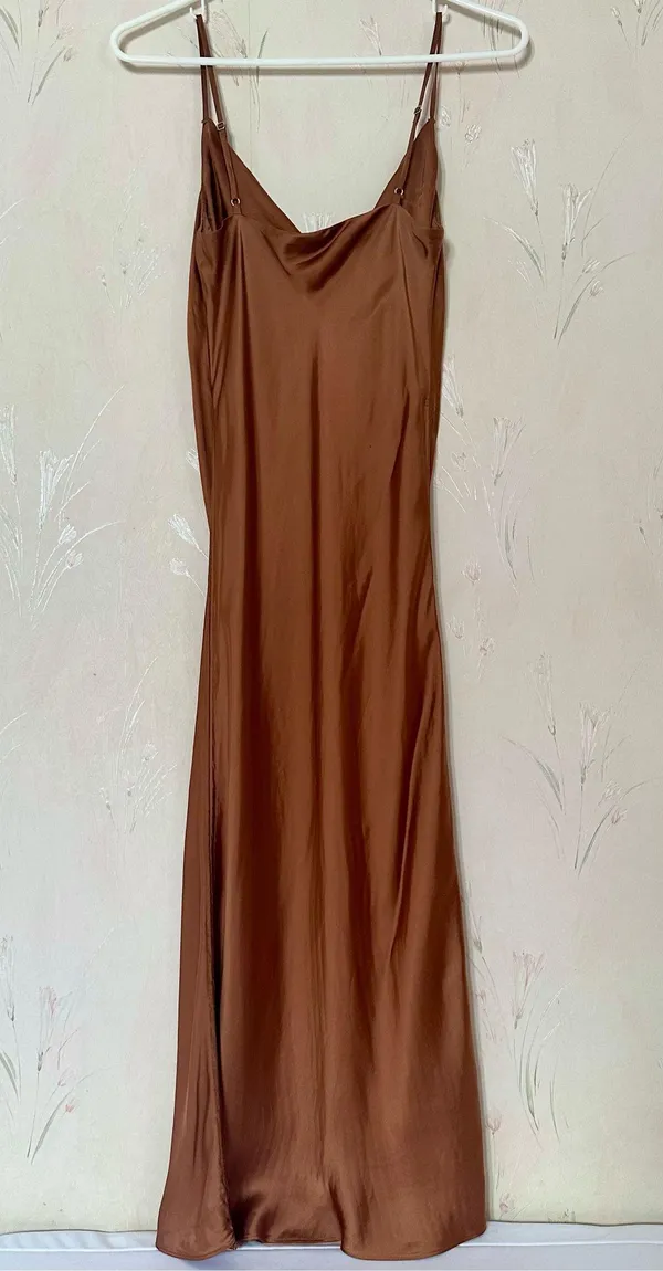 Aritzia Wilfred Only Ruched Slip Dress in Terrazzo Brown - Image 10