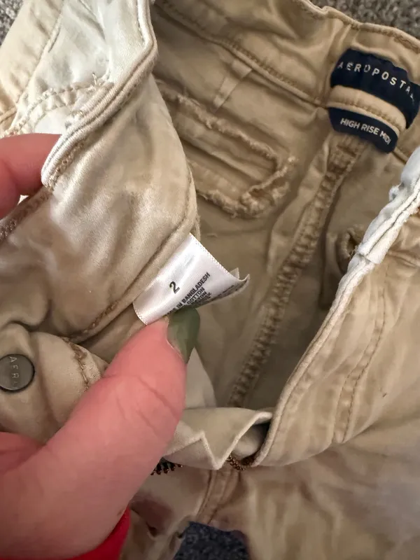American Eagle Khaki Shorts - Image 3