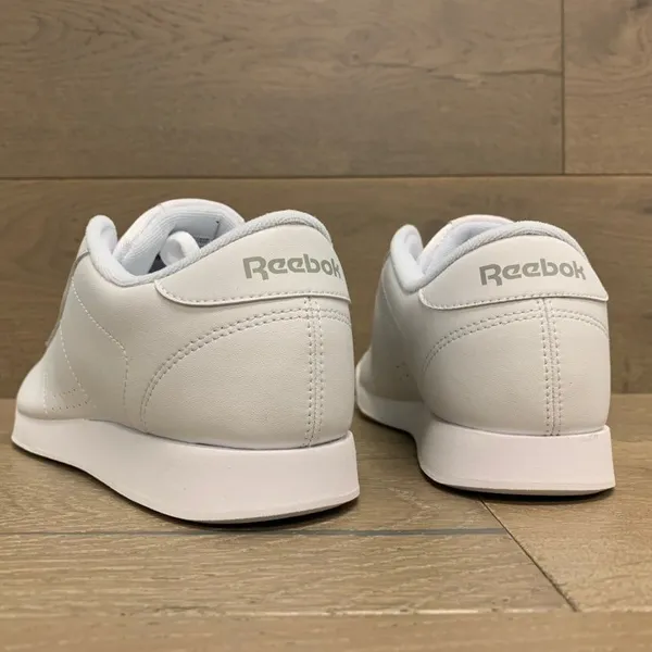 Reebok Princess Women Size 9 - Image 3