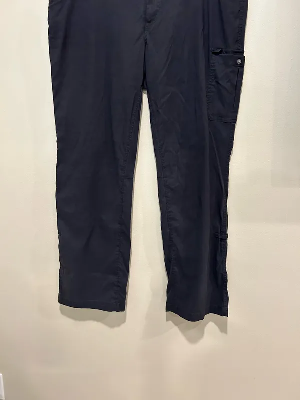 Duluth size 16 hiking pants  - Image 3