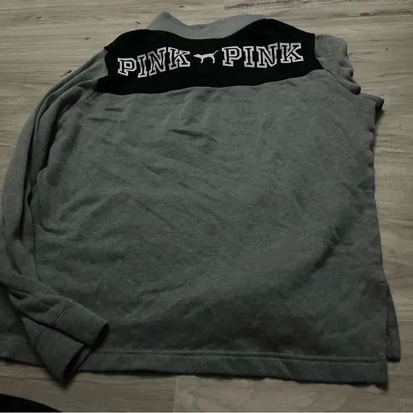 Pink by Victoria’s Secret VS grey quarter zip sweatshirt size medium - 💸 SALE - Image 2