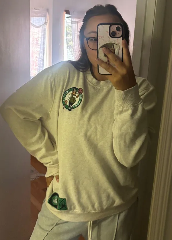 Vintage Celtics Sweatshirt Gildan - Image 2