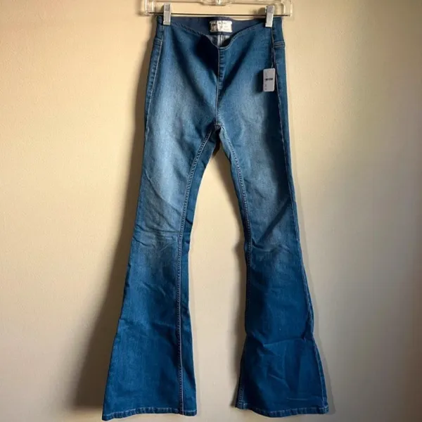 NWT Free People size 25‎ flared jeans - Image 3