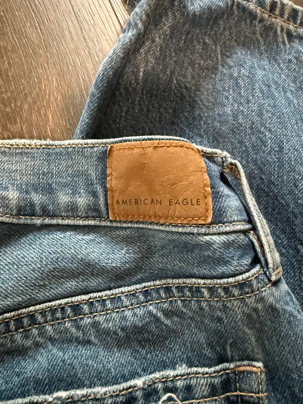 American Eagle Ex-Boyfriend Jeans - Image 3