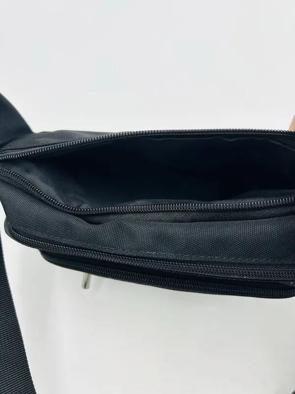 FREETOO Waist Pack Bag Fanny Pack Black Unisex Adjustable Strap NWOT - Image 4