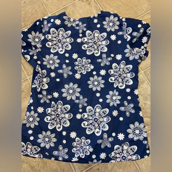 Willow Brook Navy Blue and Light Pink Floral Scrub Top - Image 2