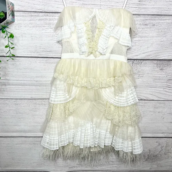 BCBGMAXAZRIA Owen Feather-Trim Ruffled Strapless Dress Size Small Cream White - Image 5
