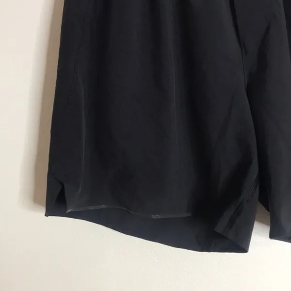 Lululemon athletic track lined shorts size xs - Image 3