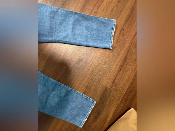 AGOLDE “Pinch Waist” high kick crop summer medium wash denim straight jeans $259 - Image 6
