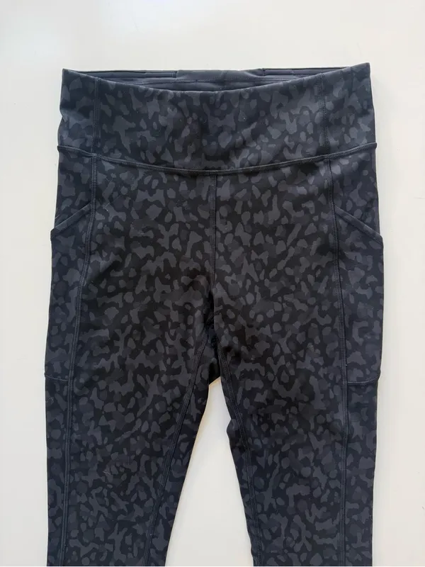 Lululemon Invigorate High-Rise Tight 25" Formation Camo Deep Coal Multi Size 8 - Image 4