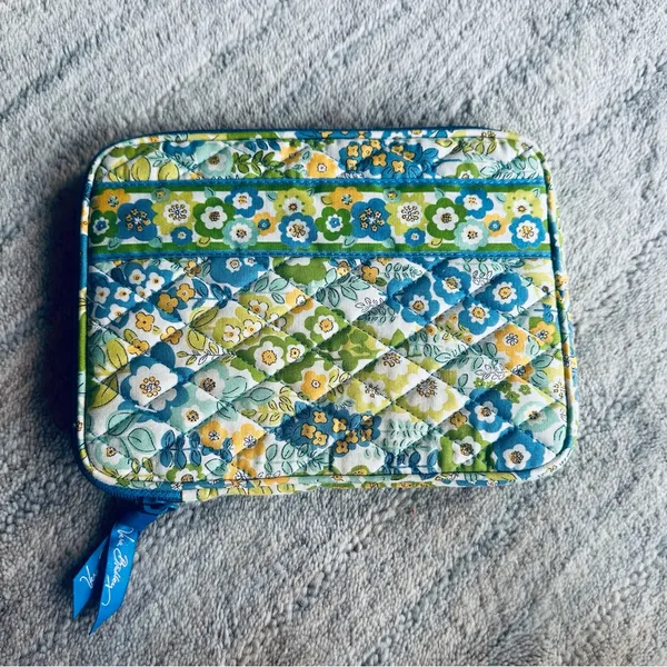 Vera Bradley English Meadow Tablet Sleeve - Image 5