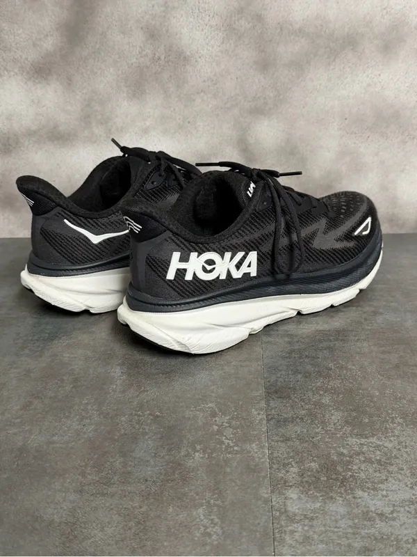 Hoka One One Clifton 9 Women’s Black / White Running Shoes 1127896 Size 9.5B - Image 9