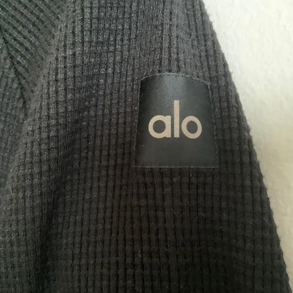 Alo Yoga Waffle Weekend Escape Mock Neck Long Sleeve Black S - Image 3
