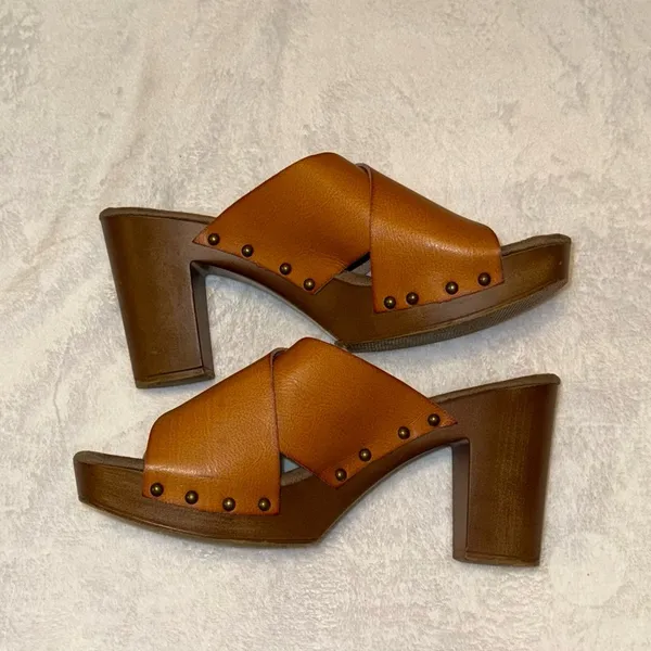 Cato size 11 mod style light brown chunky heels - Image 6