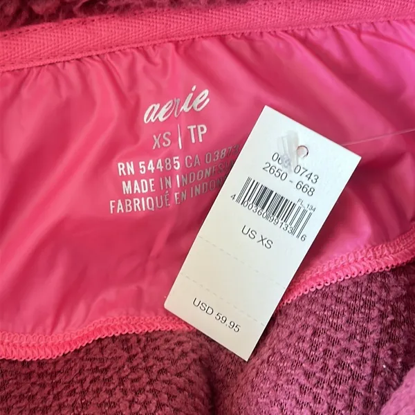 NWT Aerie Sherpa Half Zip Pullover size XS Red/Pink - Image 8