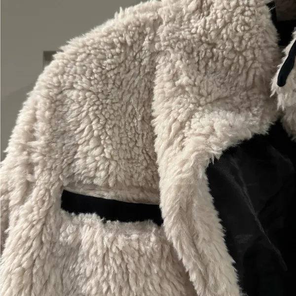 Thread and Supply trendy Teddy Jacket! So cozy and tastefully cute! Size Small! - Image 5