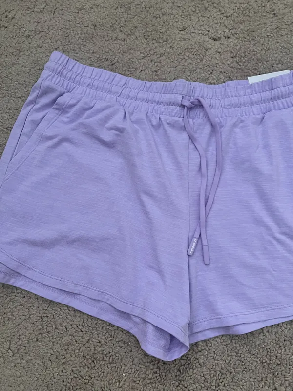 Reebok shorts  - Image 2
