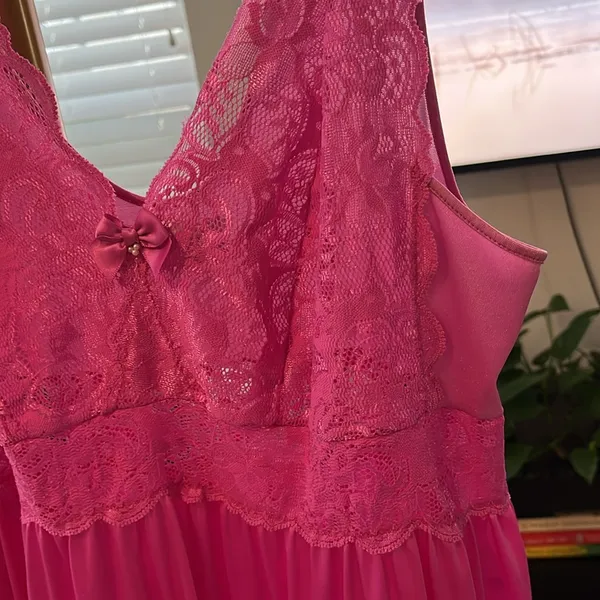 Shadowline size, large Elegant Pink Lace Nightgown - Image 5