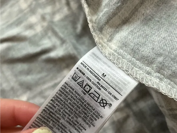 Gap flannel gray white cotton pajama top button down long sleeve medium - Image 4
